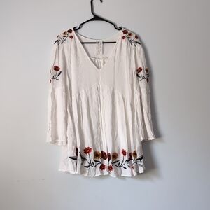 Sadie & Sage White Blouse with Red Floral Embroidery